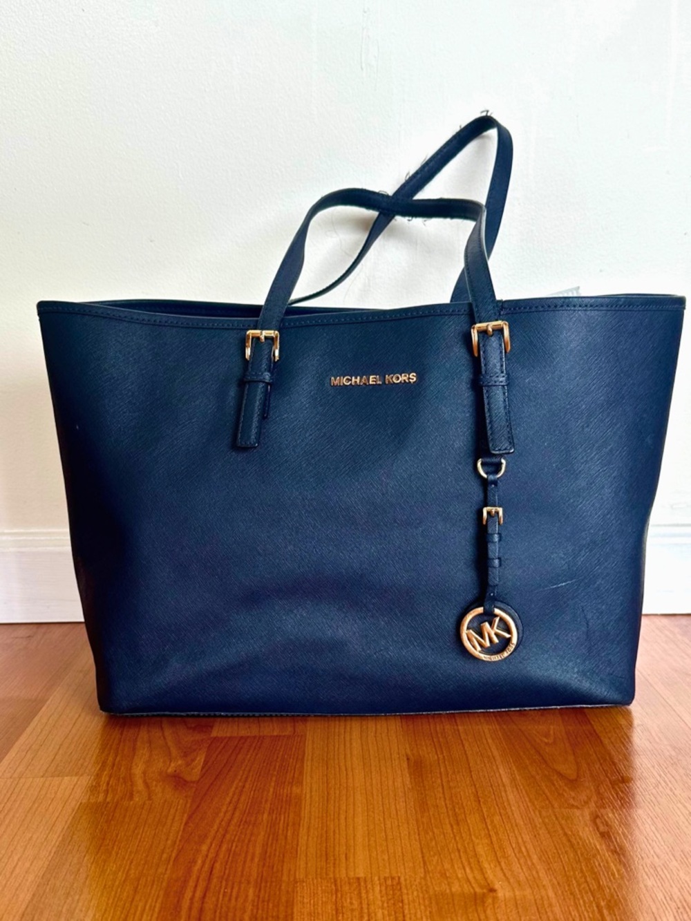 Michael Kors Jet Set Travel Large Laptop Tote | Navy - Picture 2 of 7